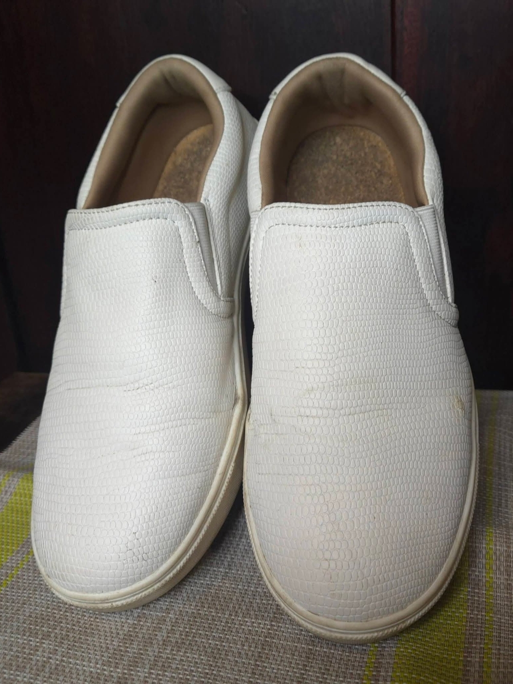 STQ Women’s White Textured Slip-On Sneakers Casual Walking Shoes Size 8.5